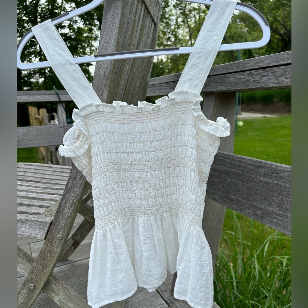 We’re All Pretty Girls WAPG White Smocked with Elastic Tank Top Size Medium